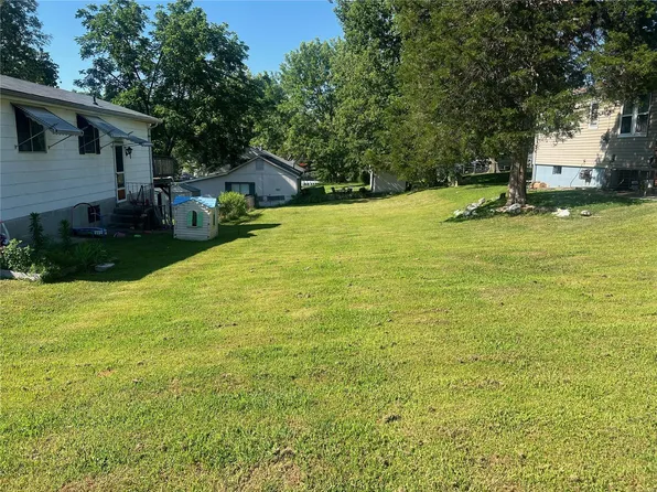 5615 Willard Ave, Saint Louis, MO 63123