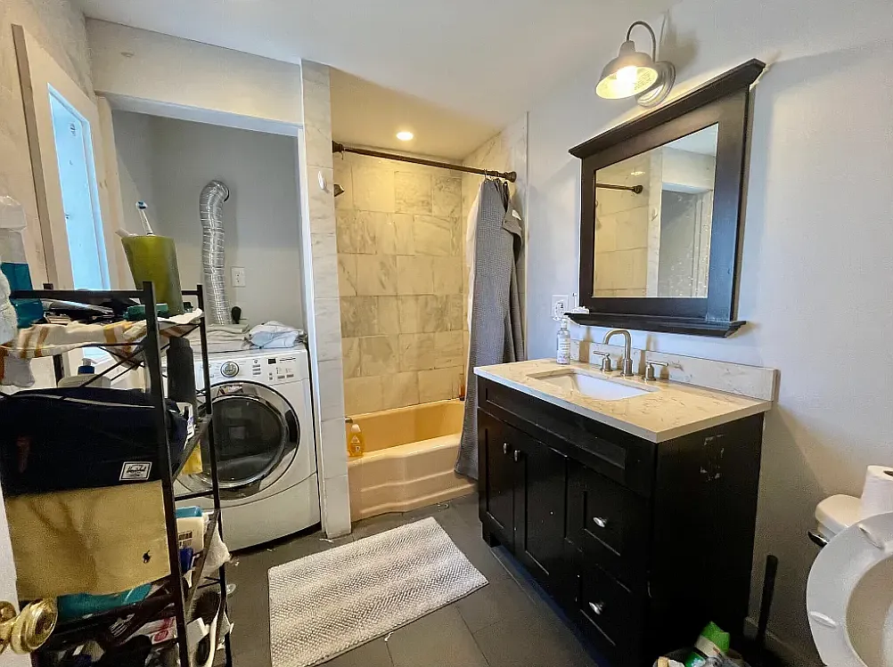 5 bed, 3000 sqft, $7,200 — Photo 2