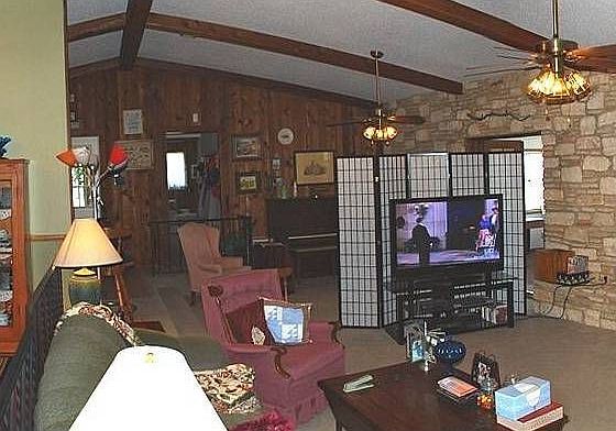 1st image of 3909 Robinhood Dr