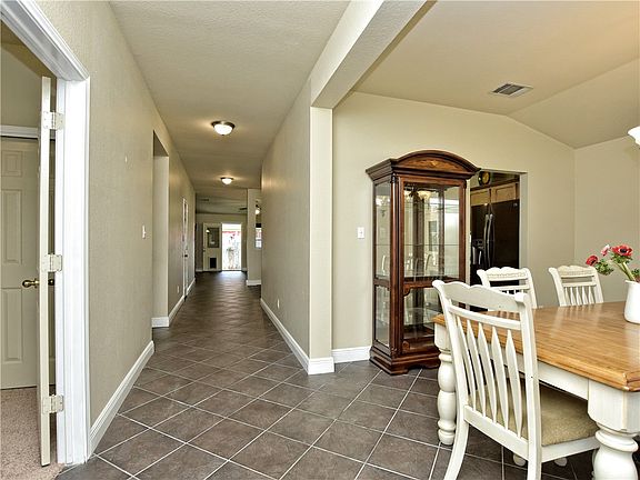 3rd image of 4104 Natural Bridge Ct