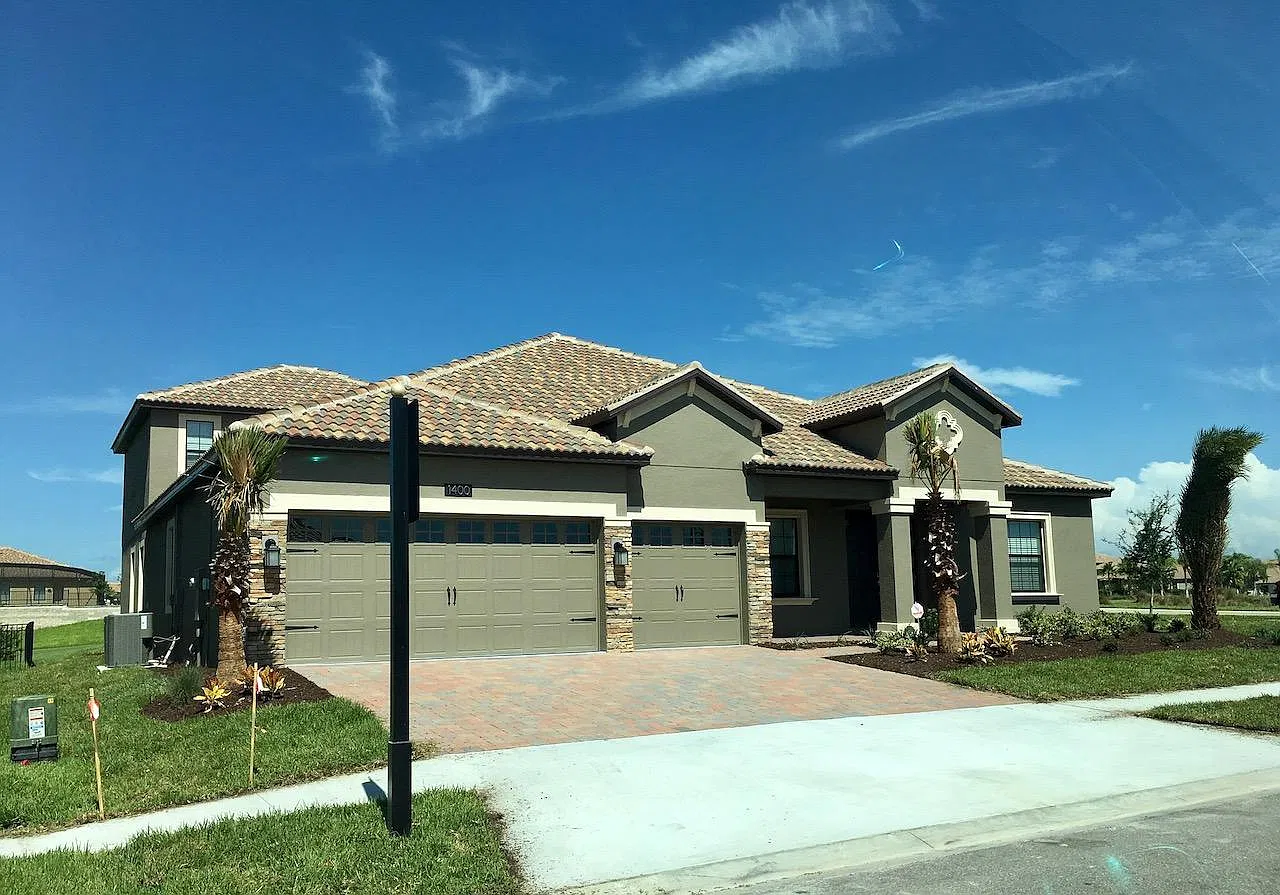 1400 Mickelson Ct — Photo 1
