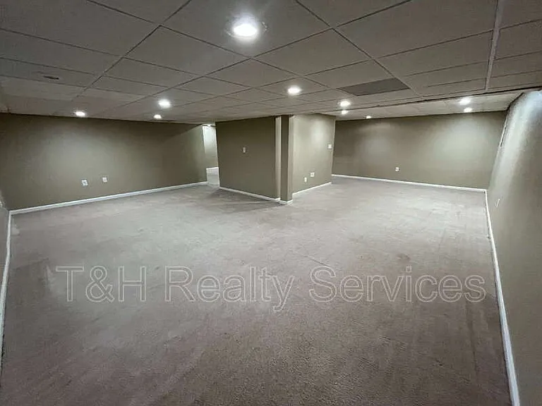 11451 Sutton Place Dr E — Photo 12