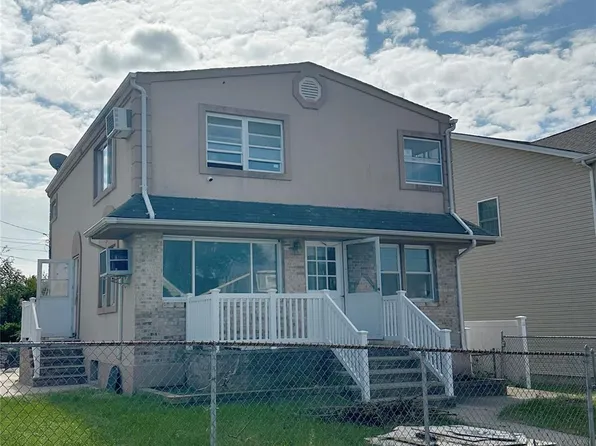 1371 Rosser Avenue, Elmont, NY 11003