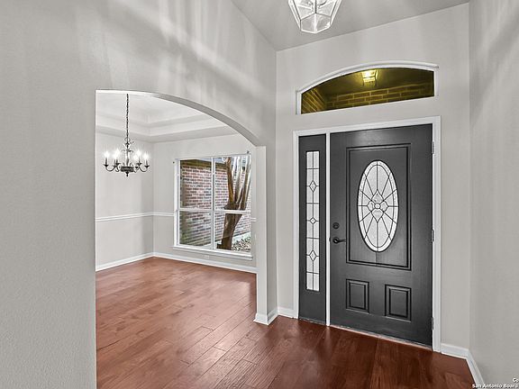 5th image of 29732 Cojak Circle