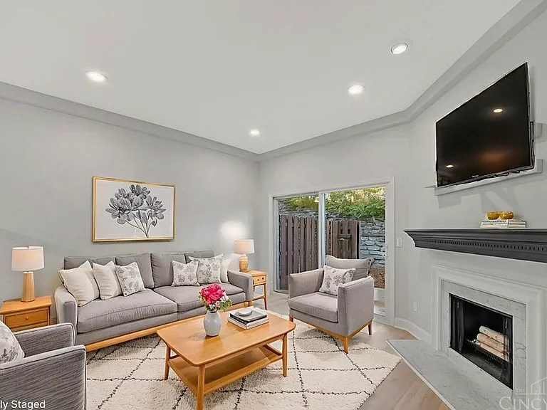 9777 Bunker Hill Ln — Photo 12