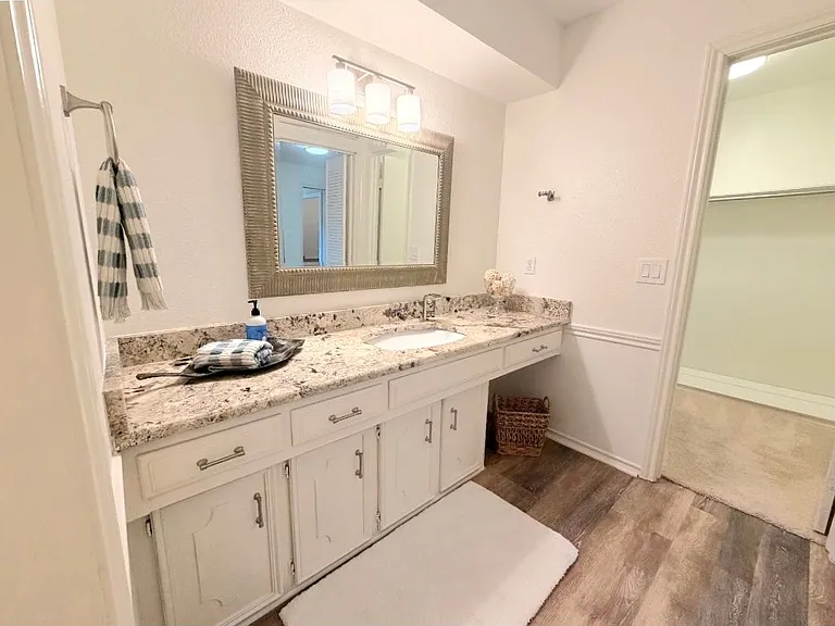 3433 Lynbrook Dr — Photo 22