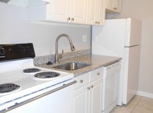 77 Mason Ter #18, Brookline, MA 02446