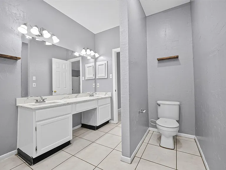 13607 Sable Ln — Photo 23