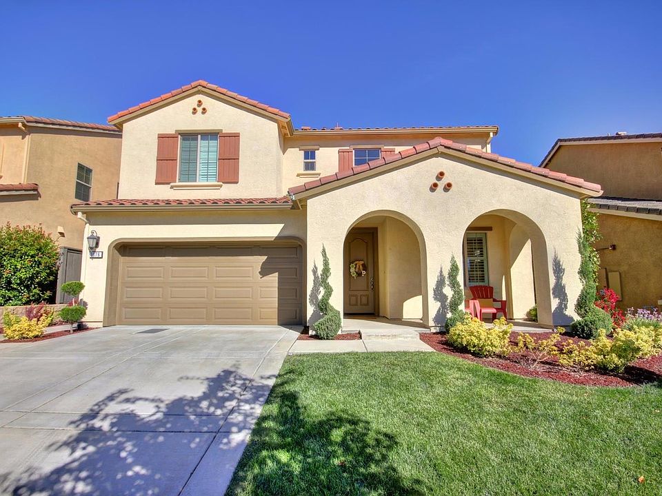 1st image of 3676 Rosecrest Cir