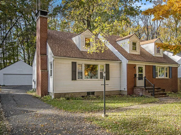 405 Marcelletti Ave, Paw Paw, MI 49079