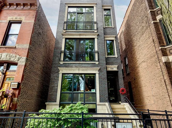 928 N Wolcott Ave #3, Chicago, IL 60622