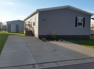 9897 Bellcrest Blvd, Fenton, MI 48430