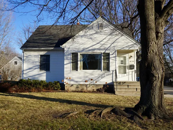 1104 Winnetka Ave N, Golden Valley, MN 55427