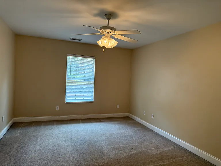 235 Tamarack Dr — Photo 19
