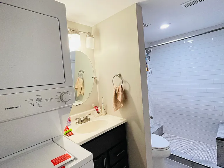 1108 Olive Village Ct — Photo 10