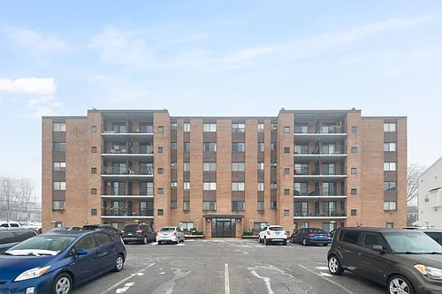 297 E Jefferson St #404 Photo 1