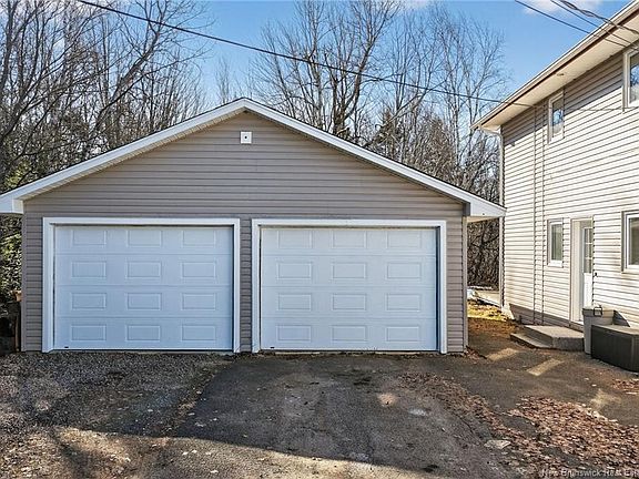 3rd image of 20 Westhaven Place Rd