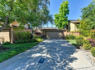 8760 Bluff Ln, Fair Oaks, CA