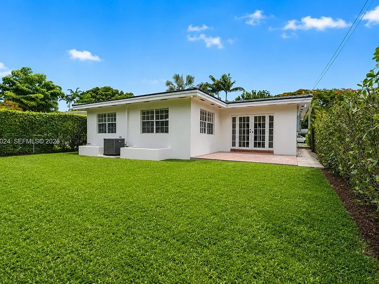516 Gerona Ave — Photo 30