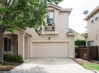 446 Whisman Park Dr, Mountain View, CA 94043