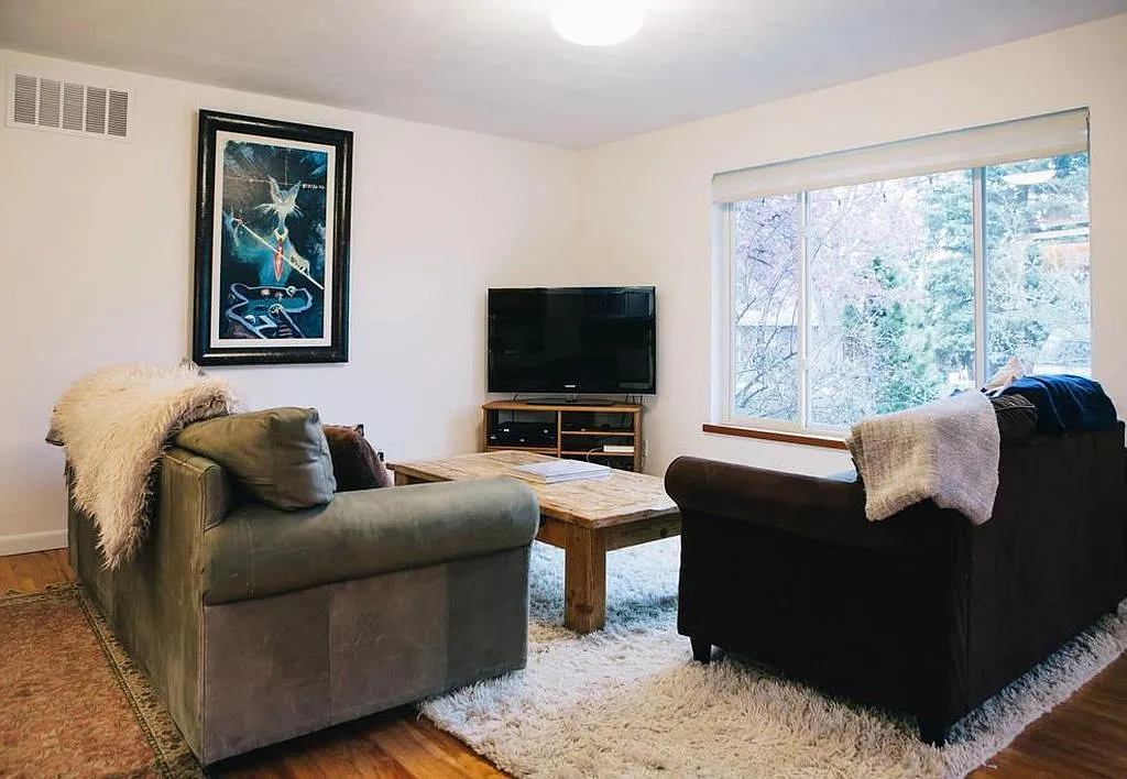 3 bed, 1500 sqft, $4,250 — Photo 1