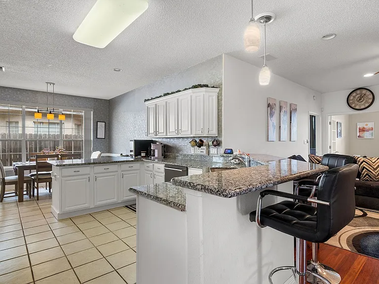 8432 Millstream Dr — Photo 13
