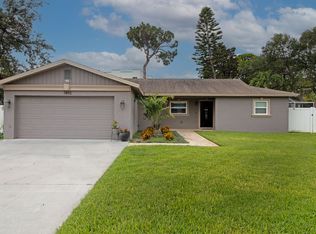 7892 Sundown Dr, Saint Petersburg, FL 33709
