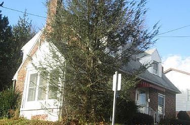 5th image of 1227 2nd St