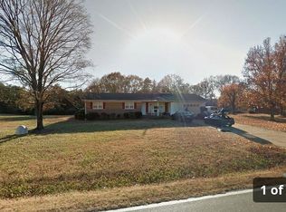 2070 Ferry Rd, Mooresboro, NC 28114