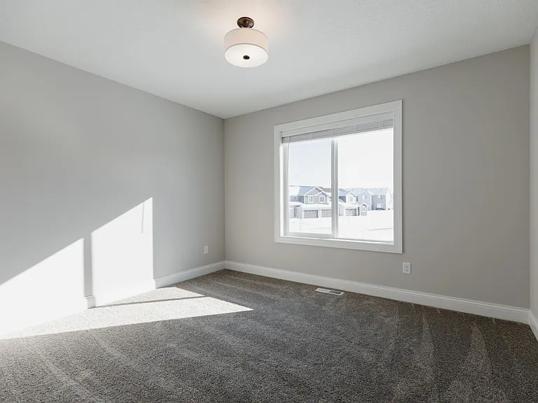 1703 Southpoint Ln — Photo 35