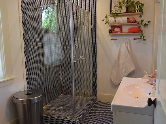 Walk-in shower added 2017