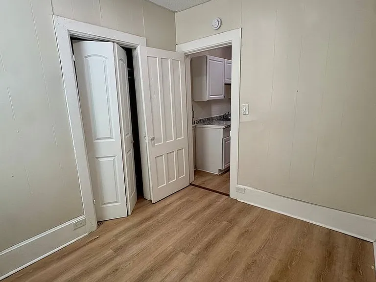 16 McElwain Ave — Photo 3
