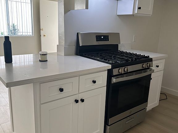 2nd image of 9338 National Blvd APT 4