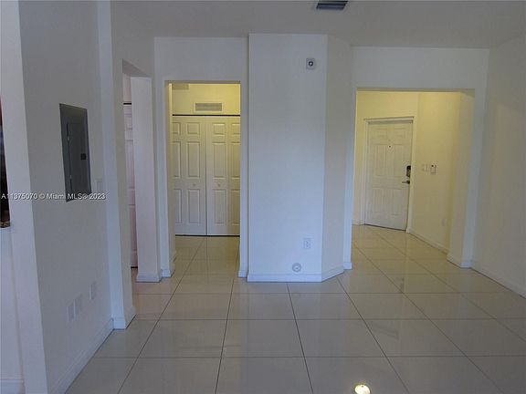 4th image of 10630 NW 88th St APT 207