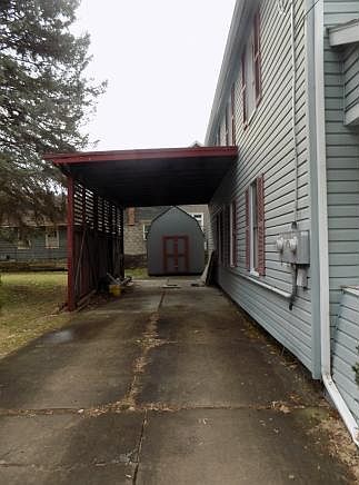 2nd image of 4 Parsons St