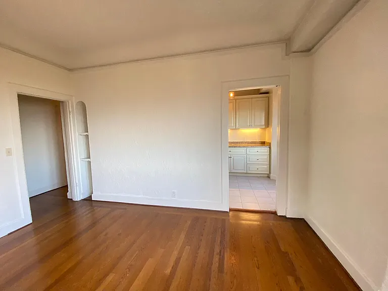 2060 Leavenworth St #5 — Photo 11