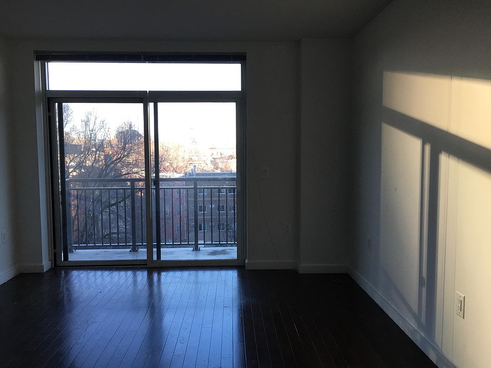 1st image of 1117 Broadway