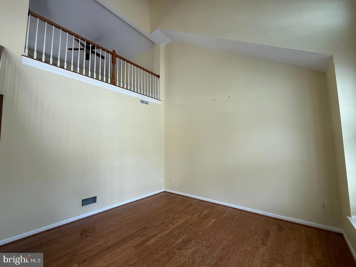 3 bed, 2.5 bath, 1806 sqft, $2,850 — Photo 3
