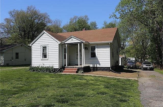 1st image of 33 Dell Ave