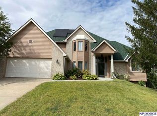 11712 S 26th St, Bellevue, NE 68123