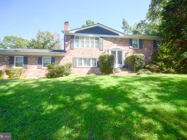 37970 Seneca Ct, Charlotte Hall, MD 20622