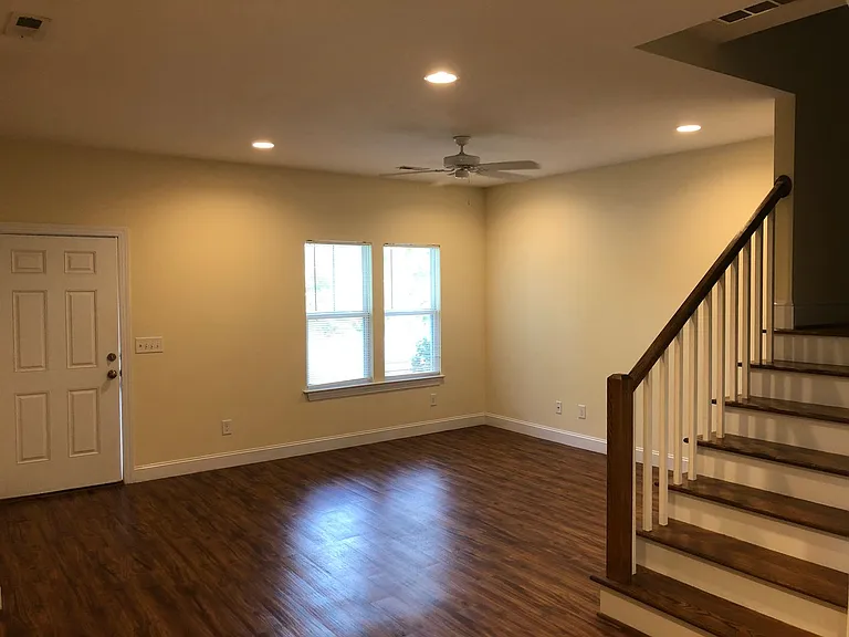 1203 Greenwood Ave — Photo 4