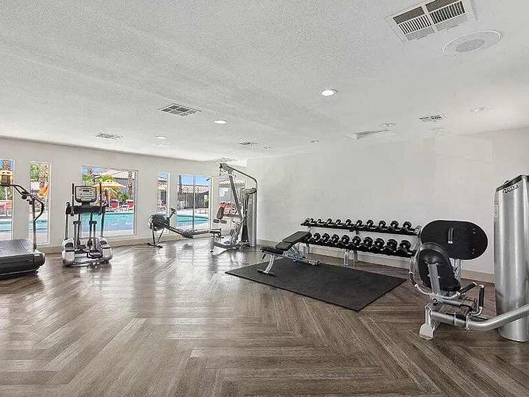 Loma Vista — Photo 29