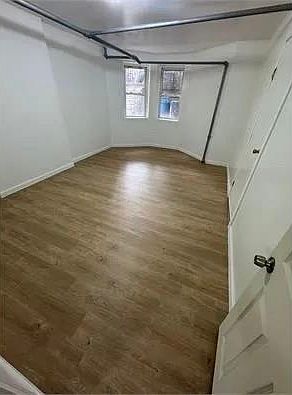 4th image of 2314 Hughes Ave #B