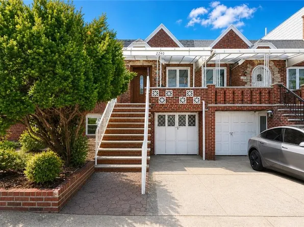2240 E 26th St, Brooklyn, NY 11229