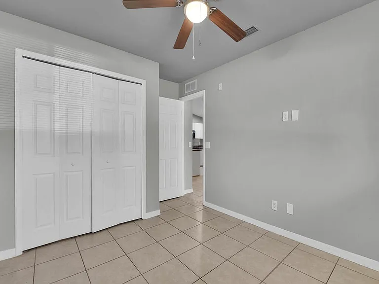 801 Meadow Rd — Photo 16
