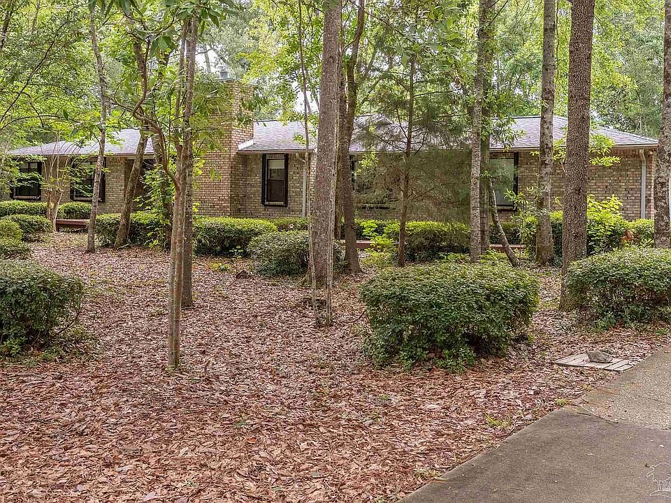 1st image of 2840 Creekwood Dr
