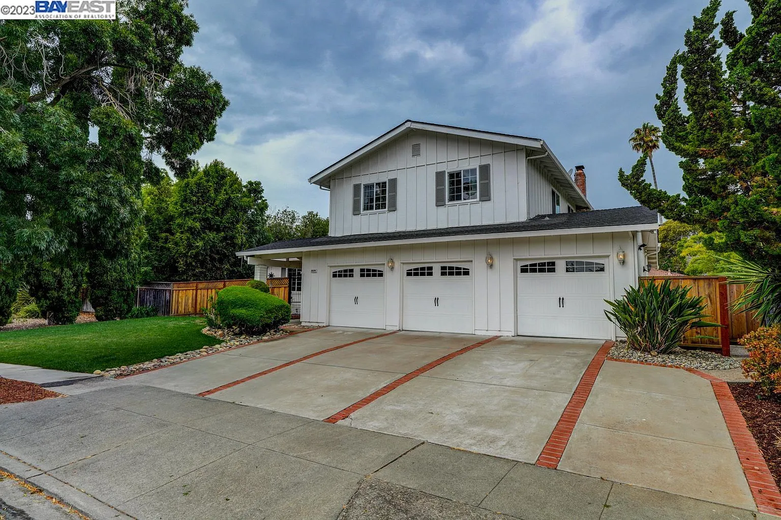 35574 Blackburn Dr photo 1