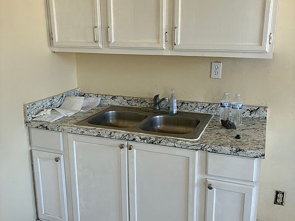 3rd image of 1066 W 5th St APT 4