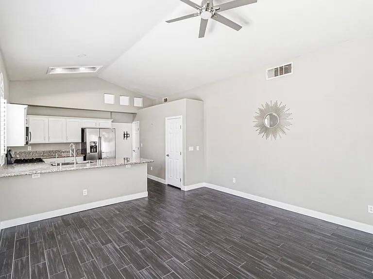 9523 Observer St — Photo 17